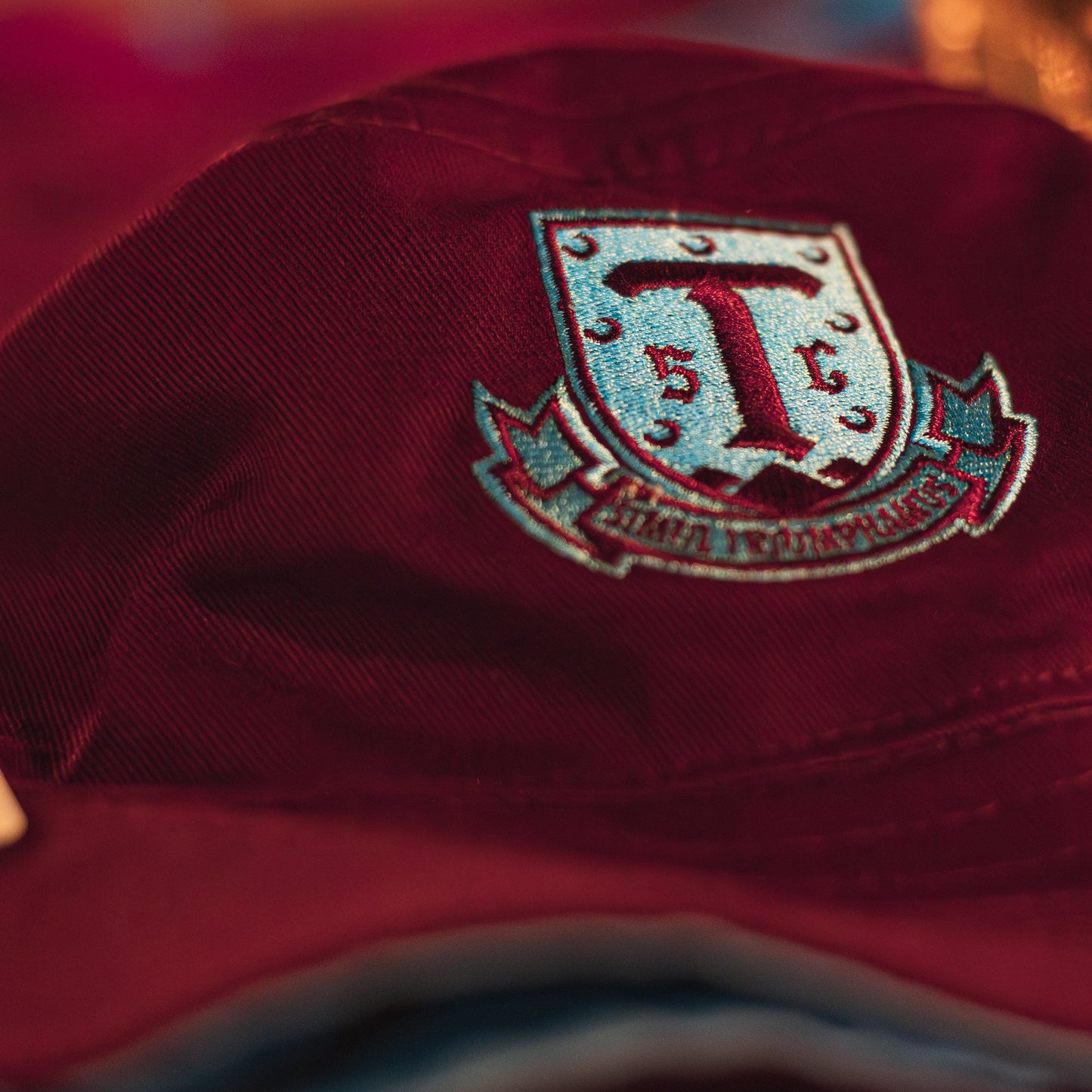 Reversible Triumph Classic Crest Bucket Hat