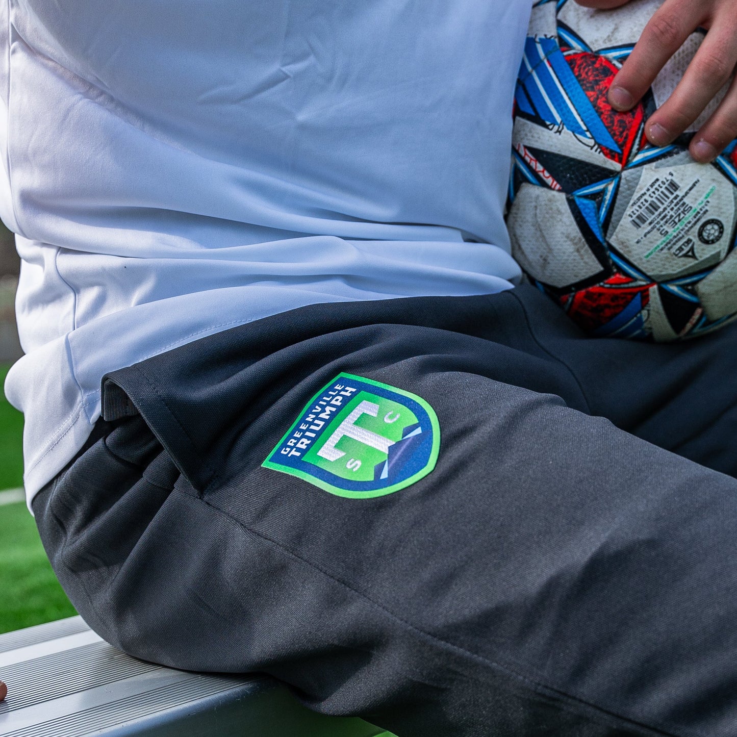 Triumph Essential Youth Training Pant
