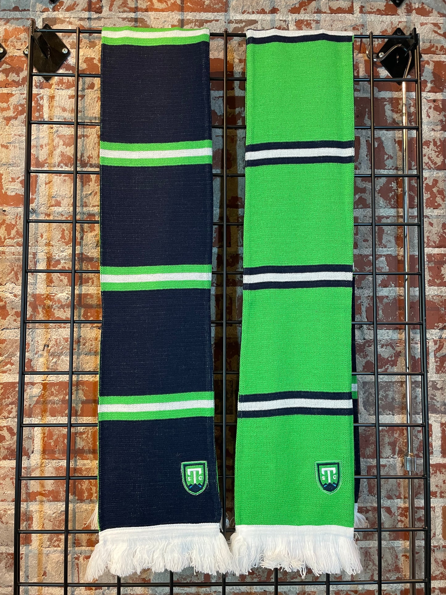 Triumph Retro Bar Scarf