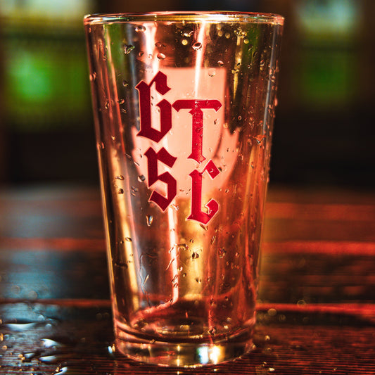 Classic Crest Pint Glass