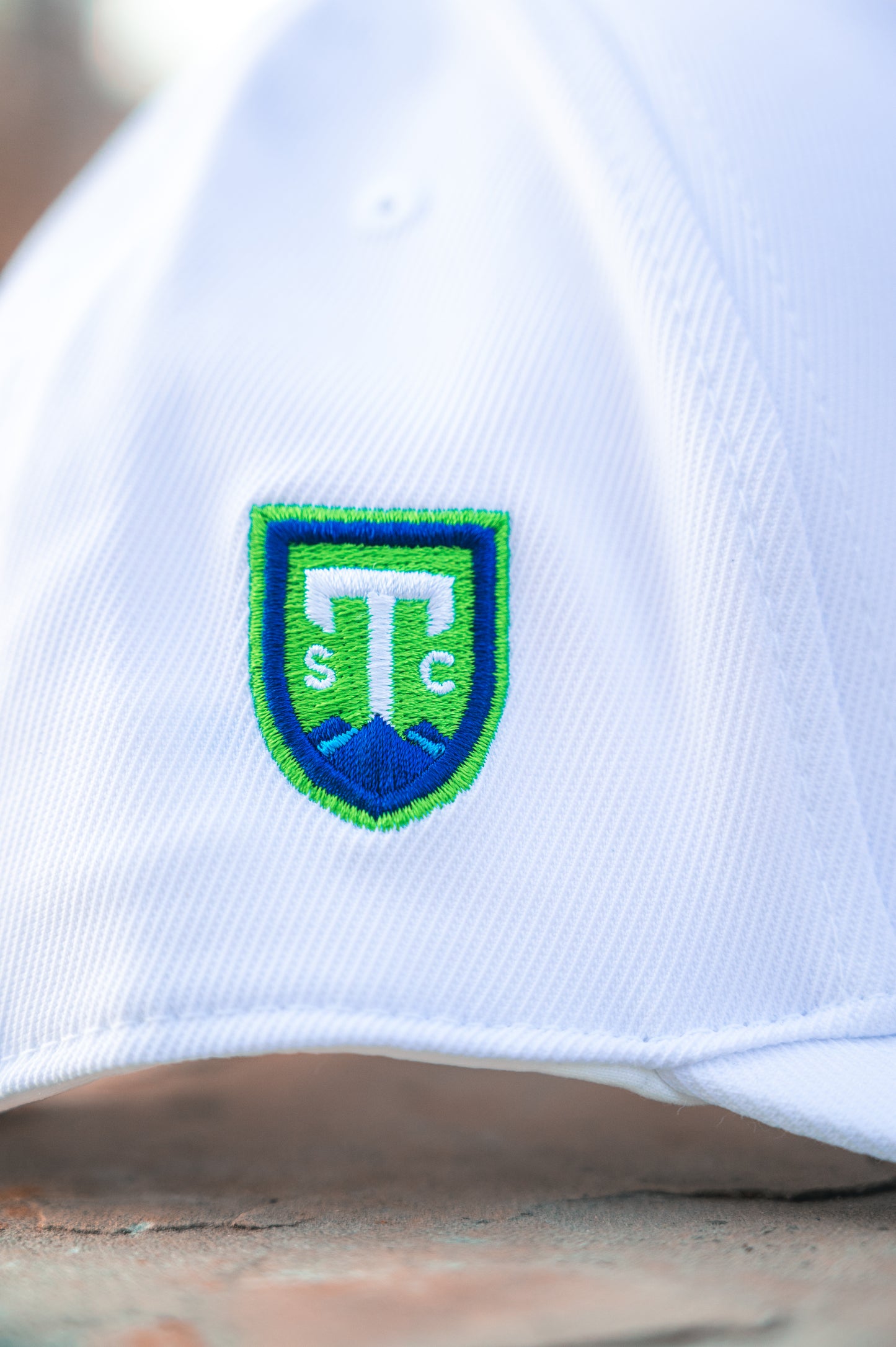 G-Fore GTSC Stretch Twill Snapback - Green and Navy on White