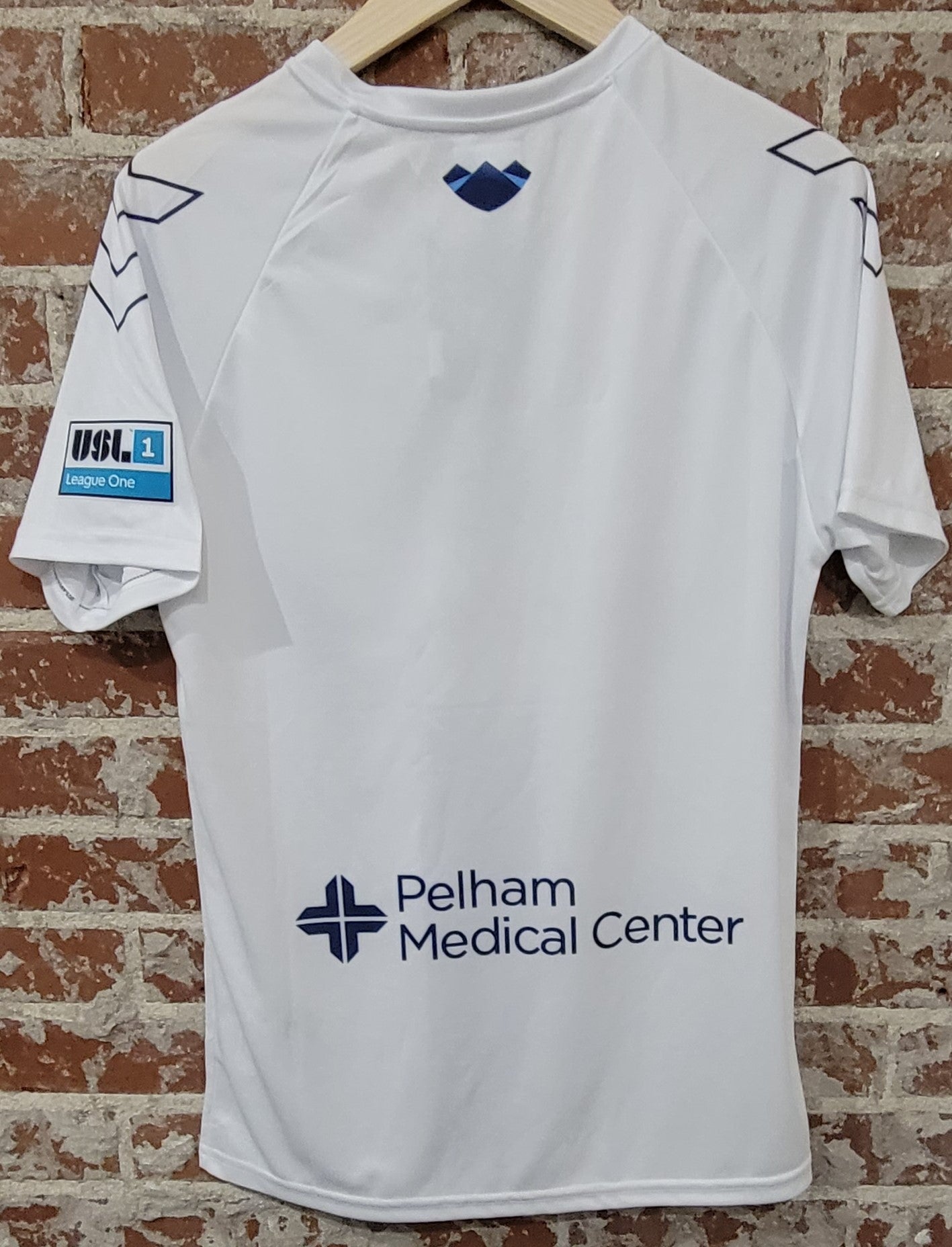 2022 Triumph Women's White Kit